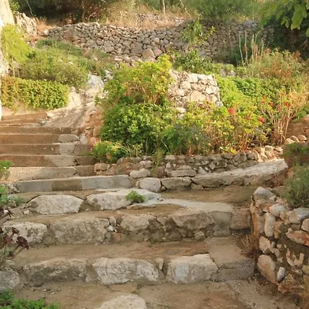 - 7790 Апартаменты